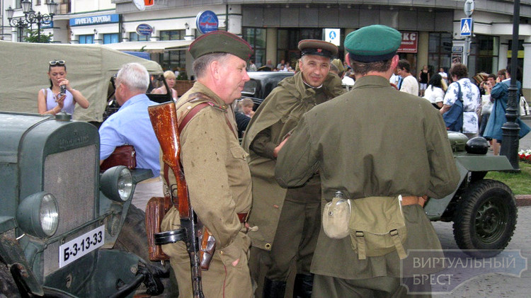 Последний мирный день перед войной... ул. Советская, 21 июня 2012 года - фото - видео